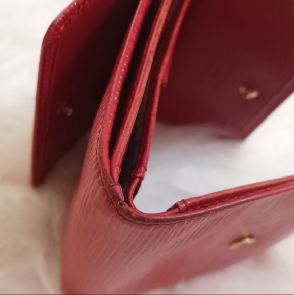 Louis Vuitton Red Epi Leather Compact Snap Wallet - Picture 8 of 16